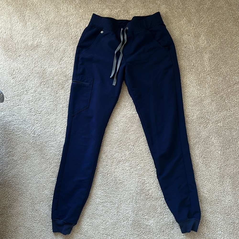FIGS joggers